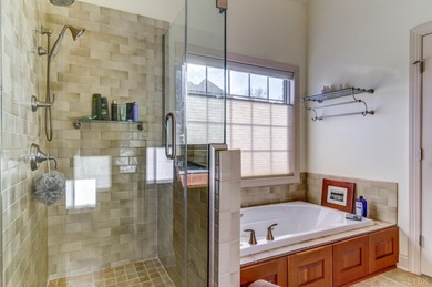 Price Improvement. Umatched Value! This one owner home perfectly - photo 30
