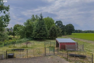 Gorgeous custom 4bed/3bath + office home on 5.63 acres. Back - photo 34
