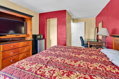 Prime Turn-Key 20-Room Hotel in Dania Beach/Hollywood, FL - - photo 2