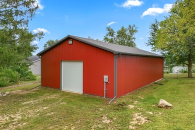 Bird Lake Home For Sale in Osseo Michigan