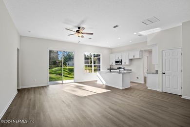 Move-in ready! NEW CONSTRUCTION on a large lot on a dead end - photo 8