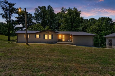 Exceptional location just minutes from Wisdom Dock Marina and - photo 2