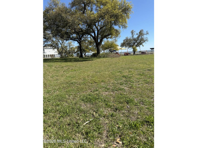 Beautiful piece of land with stunning outlooks towards the US 90 - photo 3