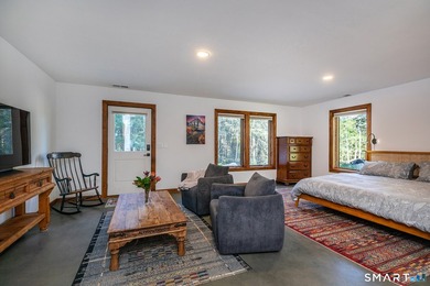 Brand-new architecture that actually gets it right. 10+ private - photo 21
