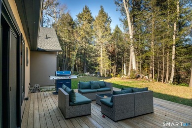 Brand-new architecture that actually gets it right. 10+ private - photo 26