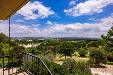 Wonderful home located in premier Riverhill section of Highridge - photo 31