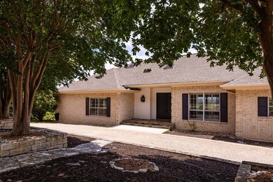 Wonderful home located in premier Riverhill section of Highridge - photo 36