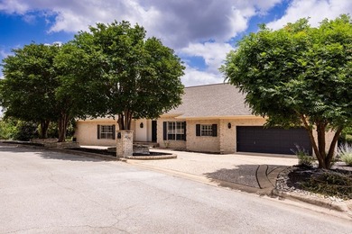 Wonderful home located in premier Riverhill section of Highridge - photo 37