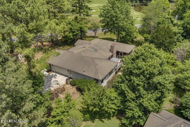 Beautifully updated ranch home where golf course views, lake - photo 5