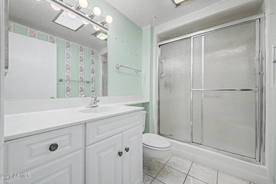 Expanded Woodbury model in GREAT LOCATION. Walking distance to - photo 5