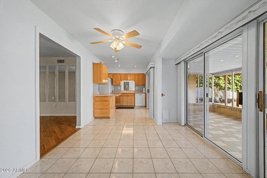 Expanded Woodbury model in GREAT LOCATION. Walking distance to - photo 9