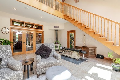 Gorgeous 2-story home with a brand new class 4 roof. This - photo 20