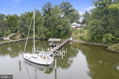 Set along the sheltered banks of Stony Creek, this nearly - photo 2