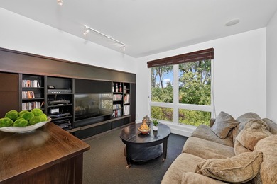 Modern architecture meets the natural beauty of Lake Mendota and - photo 37