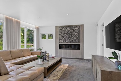 Modern architecture meets the natural beauty of Lake Mendota and - photo 49
