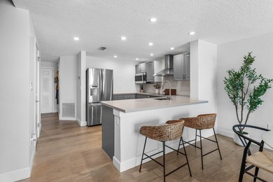 DIRECT MAIN INTRACOASTAL WATERWAY LIVING! Rarely available and - photo 9