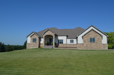 Mississippi River - Clayton County Home For Sale in Garnavillo Iowa