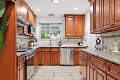 Total 1,694 SF of living area, including additional 260 SF bonus - photo 9