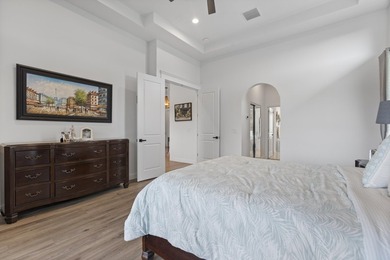 Welcome to this exceptional waterfront single-family residence - photo 19