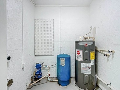 Virtually Staged. Charming 3-Bedroom Home in the Heart of - photo 30