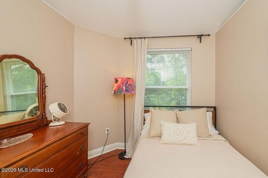 Price reduced to $259,000. Unique Waterfront Home! Older Round - photo 35