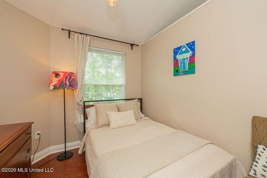Price reduced to $259,000. Unique Waterfront Home! Older Round - photo 36