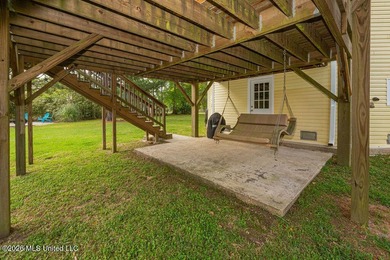 Price reduced to $259,000. Unique Waterfront Home! Older Round - photo 37