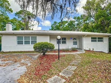 Virtually Staged. Charming 3-Bedroom Home in the Heart of - photo 37