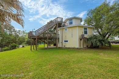 Price reduced to $259,000. Unique Waterfront Home! Older Round - photo 39