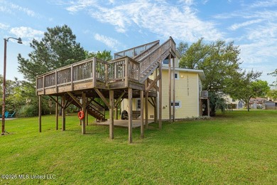 Price reduced to $259,000. Unique Waterfront Home! Older Round - photo 40