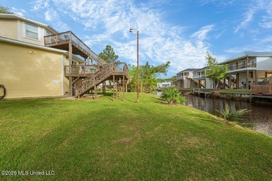 Price reduced to $259,000. Unique Waterfront Home! Older Round - photo 42