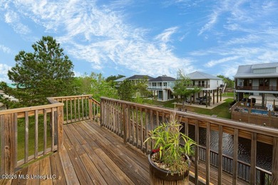 Price reduced to $259,000. Unique Waterfront Home! Older Round - photo 50