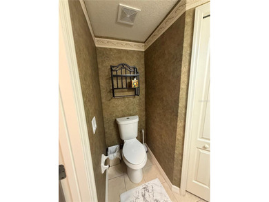 Welcome to this amazing 3-bedroom 2 & 1/2 bath townhouse located - photo 6