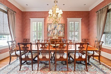 Offered for the very first time, this extraordinary custom - photo 11