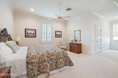 Offered for the very first time, this extraordinary custom - photo 38