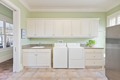 Offered for the very first time, this extraordinary custom - photo 42