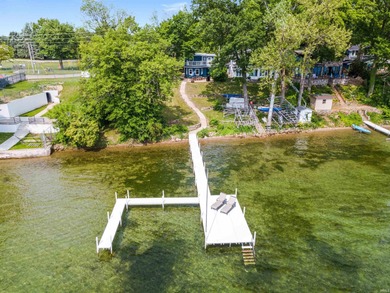 Lake Home For Sale in Syracuse, Indiana