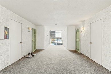 Step into this spacious 1067 sqft. condo, boasting a split