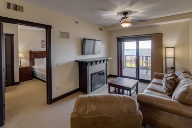Sought after 4th floor, Lake View Condo at Chase on the Lake - photo 3