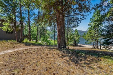 Log cabin-style home located near Donnelly with access to - photo 3