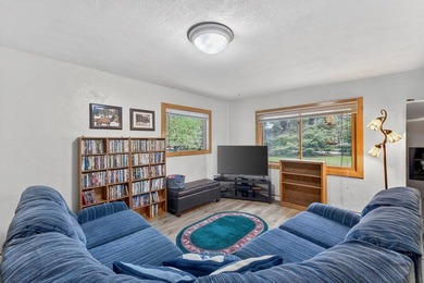 Log cabin-style home located near Donnelly with access to - photo 8