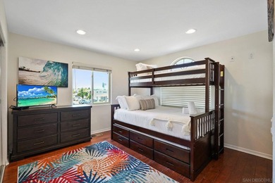 Exceptional fully turnkey triplex located on Pacific Beach Drive - photo 16