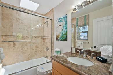 Exceptional fully turnkey triplex located on Pacific Beach Drive - photo 17