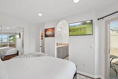 Exceptional fully turnkey triplex located on Pacific Beach Drive - photo 38