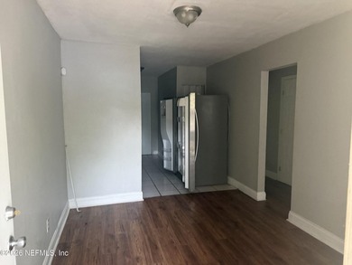 This duplex is a great investment opportunity with one unit - photo 4