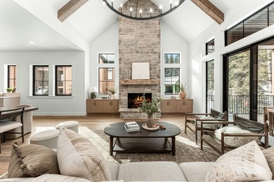 Move-In Ready Mountain Retreat! Nestled between Lake Cascade and - photo 3
