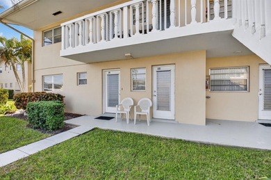 MOTIVATED SELLER - Bring all offers!! This updated 2 bed/2 bath - photo 1