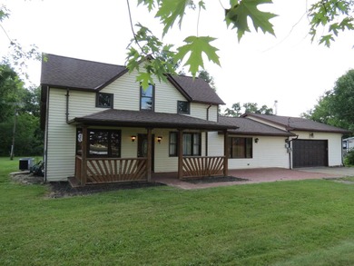 (private lake, pond, creek) Home For Sale in Lockbourne Ohio