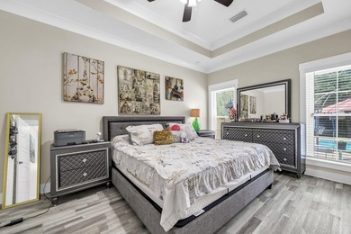**UNDER CONTRACT WITH A 72 HOUR KICK OUT CLAUSE** This modern - photo 17