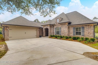 Welcome Home to Lifestyle Living on the Golf Course...Perfectly - photo 2